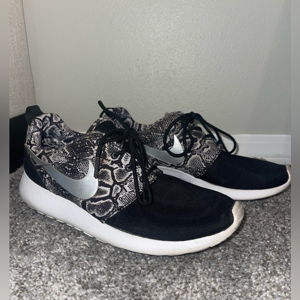 Women’s Nike Roshe
